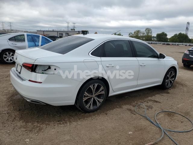 Photo 4 of 2022 VOLKSWAGEN PASSAT SE (VIN 1VWSA7A33NC005008)