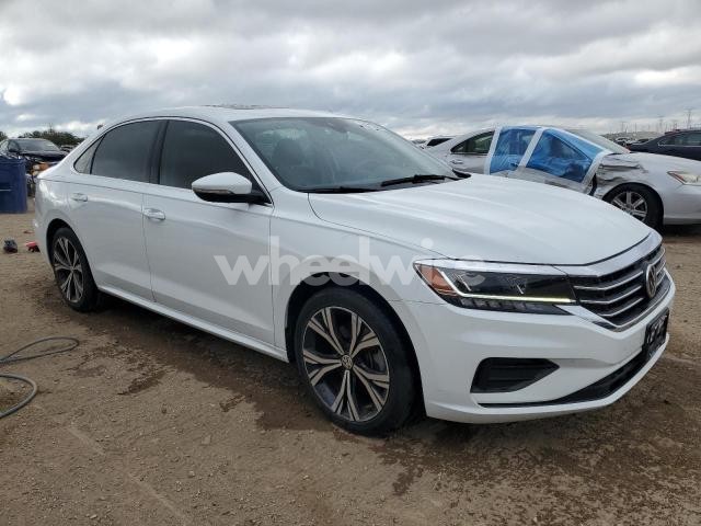 Photo 5 of 2022 VOLKSWAGEN PASSAT SE (VIN 1VWSA7A33NC005008)