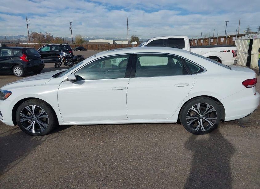 Photo 14 of 2022 Volkswagen Passat 2.0T SE (VIN 1VWSA7A33NC009575)