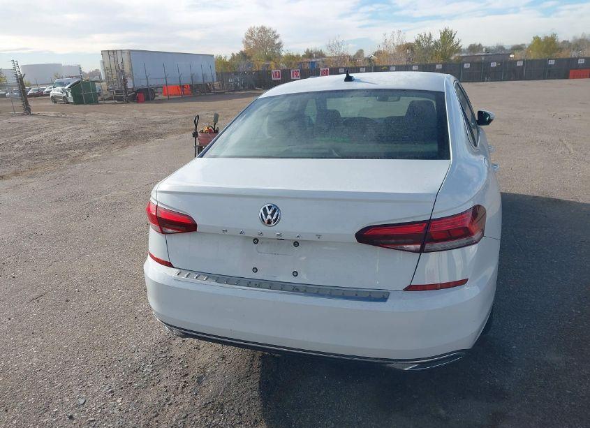 Photo 16 of 2022 Volkswagen Passat 2.0T SE (VIN 1VWSA7A33NC009575)