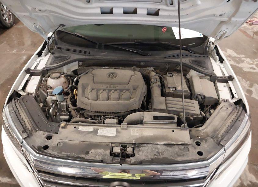 Photo 10 of 2020 Volkswagen Passat 2.0T SE (VIN 1VWSA7A34LC025328)