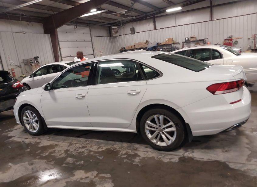 Photo 14 of 2020 Volkswagen Passat 2.0T SE (VIN 1VWSA7A34LC025328)