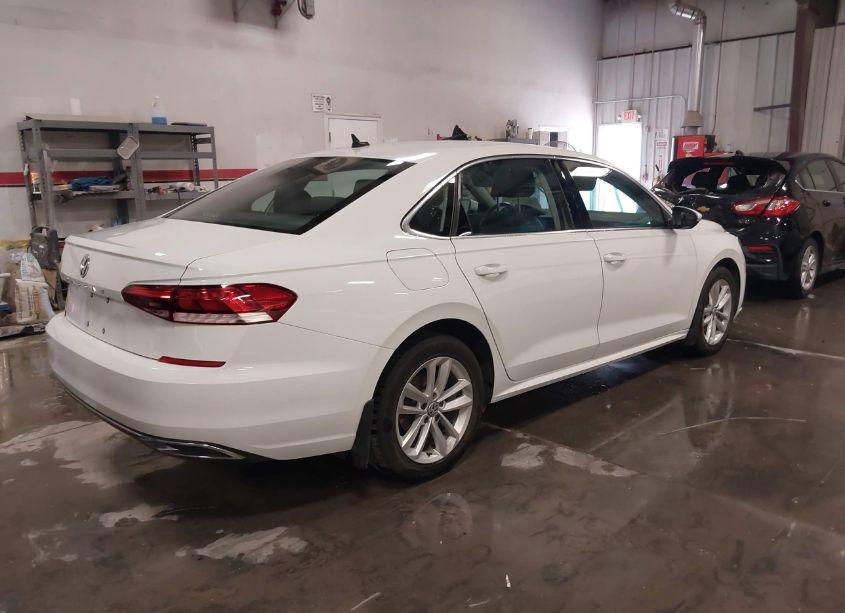 Photo 4 of 2020 Volkswagen Passat 2.0T SE (VIN 1VWSA7A34LC025328)