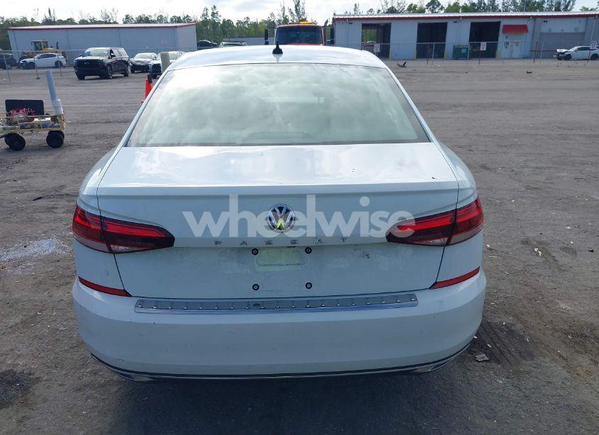 Photo 17 of 2021 Volkswagen Passat 2.0T SE (VIN 1VWSA7A34MC005419)