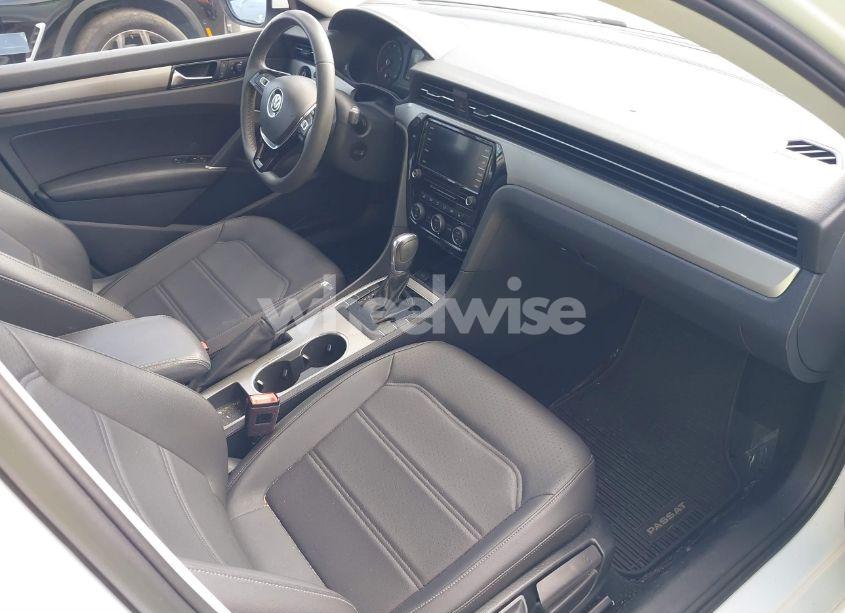 Photo 5 of 2021 Volkswagen Passat 2.0T SE (VIN 1VWSA7A34MC005419)