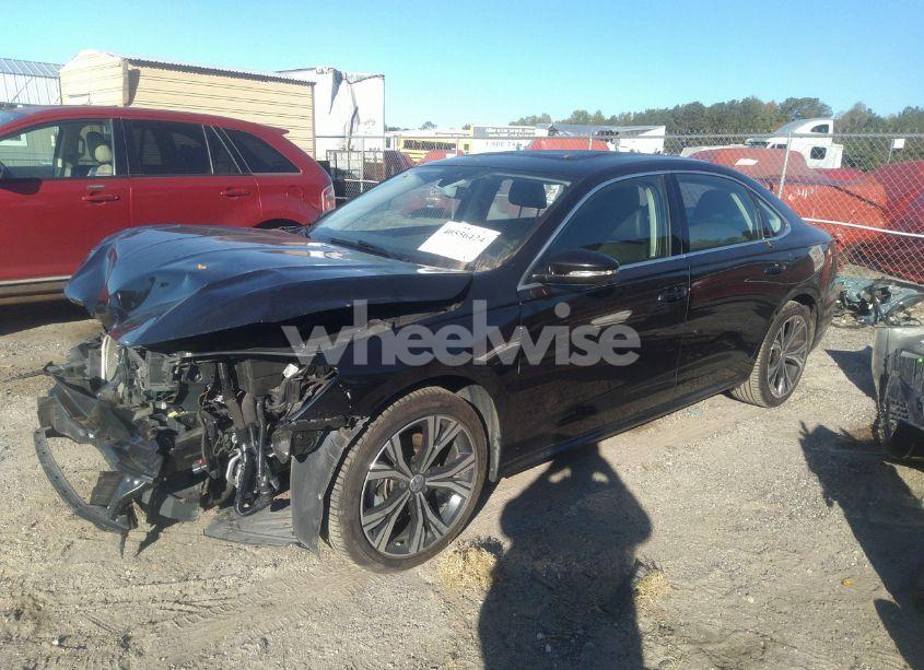 Photo 2 of 2021 Volkswagen Passat 2.0T SE (VIN 1VWSA7A34MC014993)