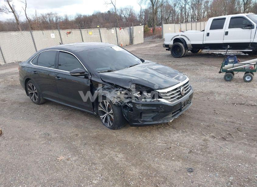 2021 Volkswagen Passat 2.0T SE (VIN 1VWSA7A34MC019031) main photo