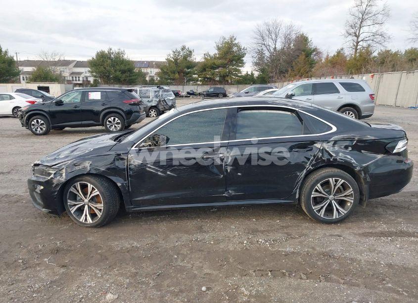Photo 13 of 2021 Volkswagen Passat 2.0T SE (VIN 1VWSA7A34MC019031)