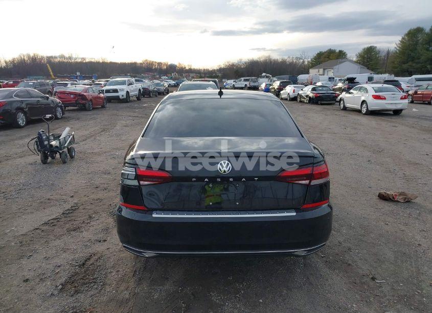 Photo 15 of 2021 Volkswagen Passat 2.0T SE (VIN 1VWSA7A34MC019031)