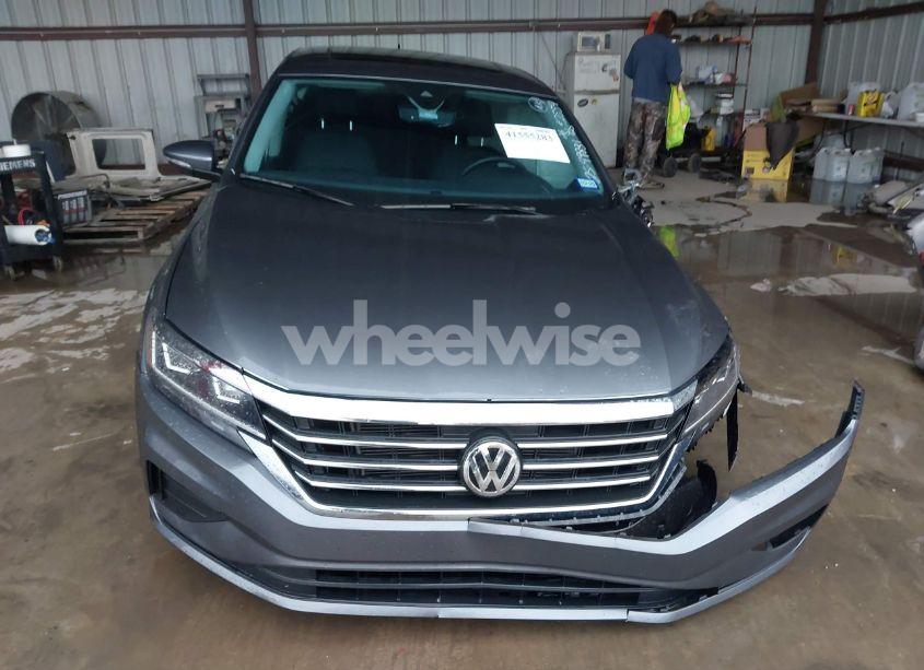 Photo 13 of 2022 Volkswagen Passat 2.0T SE (VIN 1VWSA7A34NC002554)