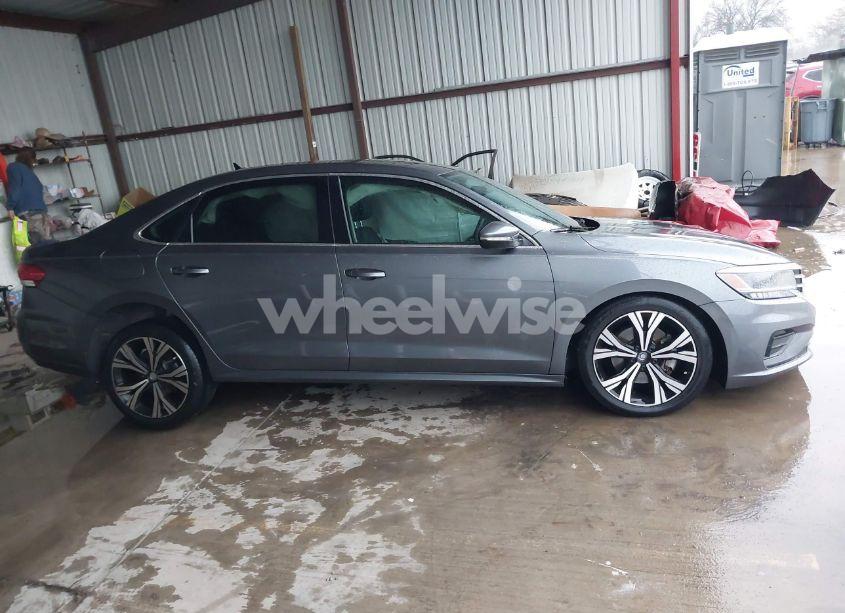 Photo 14 of 2022 Volkswagen Passat 2.0T SE (VIN 1VWSA7A34NC002554)