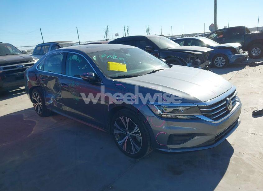 2022 Volkswagen Passat 2.0T SE (VIN 1VWSA7A34NC007043) main photo