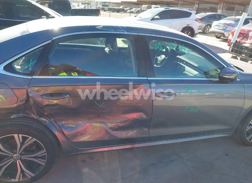 Photo 13 of 2022 Volkswagen Passat 2.0T SE (VIN 1VWSA7A34NC007043)