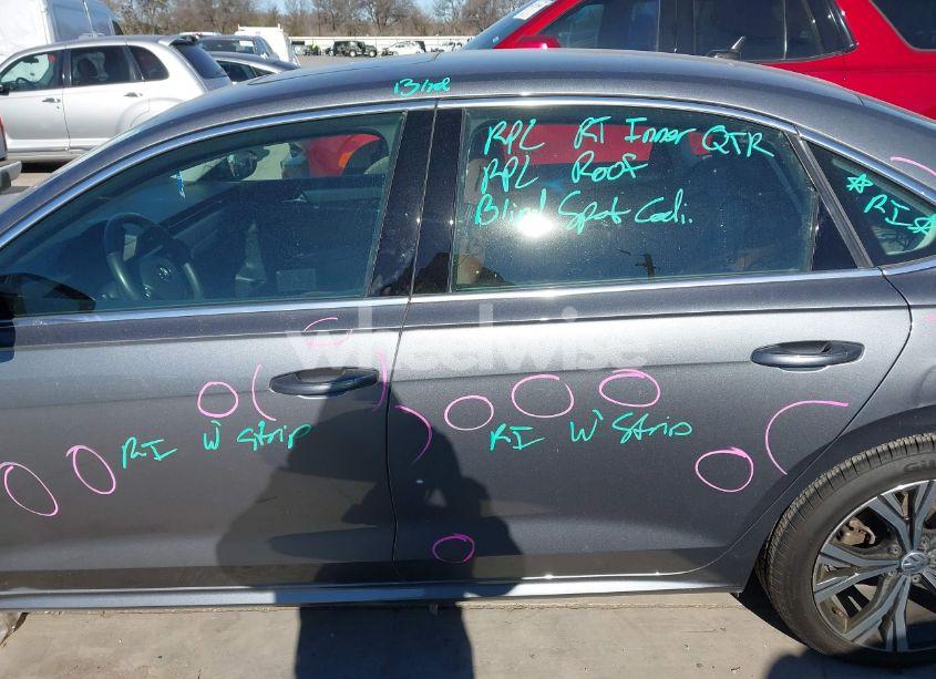 Photo 14 of 2022 Volkswagen Passat 2.0T SE (VIN 1VWSA7A34NC007043)