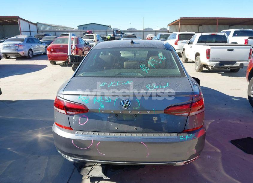 Photo 16 of 2022 Volkswagen Passat 2.0T SE (VIN 1VWSA7A34NC007043)