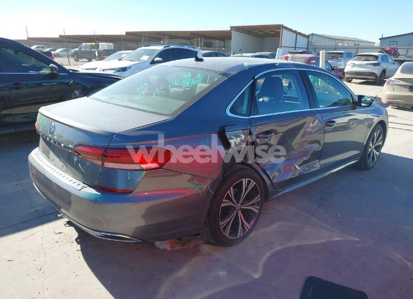 Photo 4 of 2022 Volkswagen Passat 2.0T SE (VIN 1VWSA7A34NC007043)