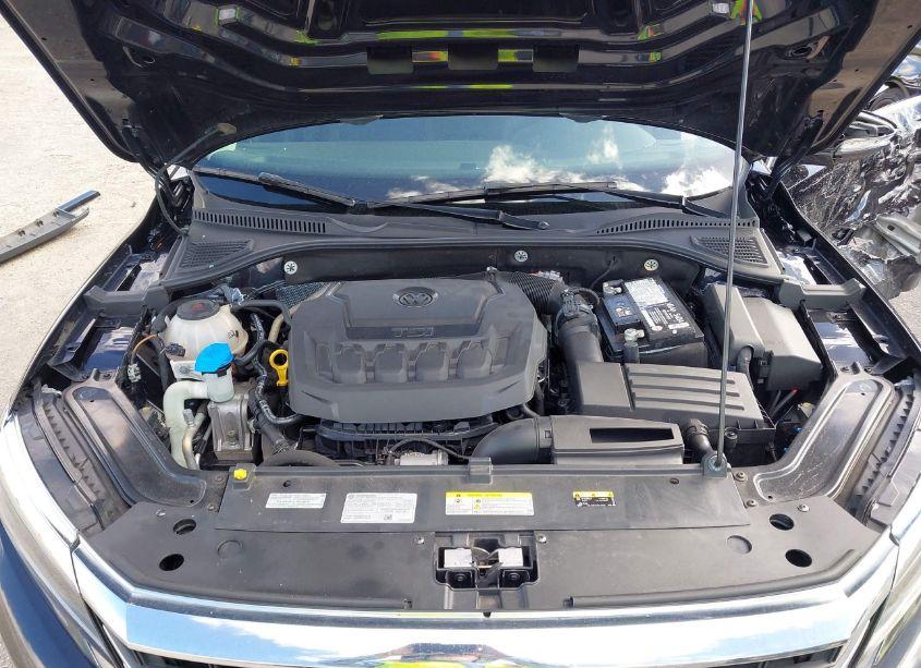 Photo 10 of 2022 Volkswagen Passat 2.0T SE (VIN 1VWSA7A34NC008984)