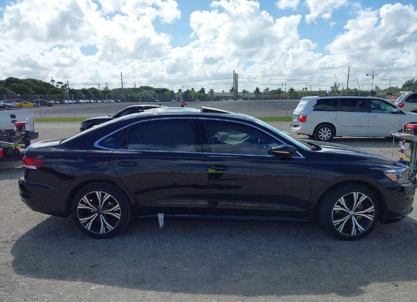 Photo 12 of 2022 Volkswagen Passat 2.0T SE (VIN 1VWSA7A34NC008984)