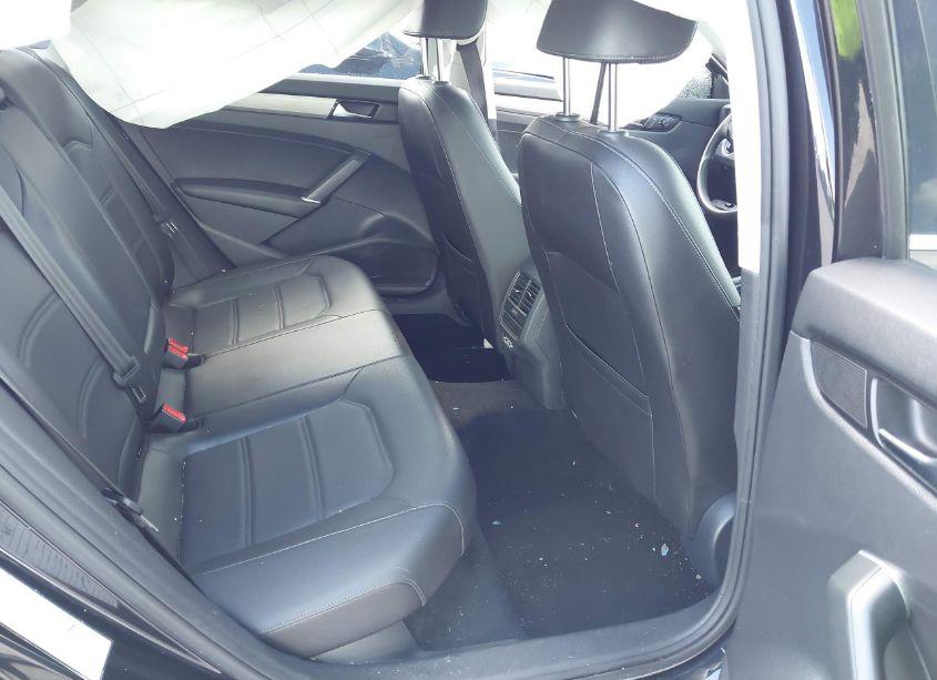 Photo 8 of 2022 Volkswagen Passat 2.0T SE (VIN 1VWSA7A34NC008984)