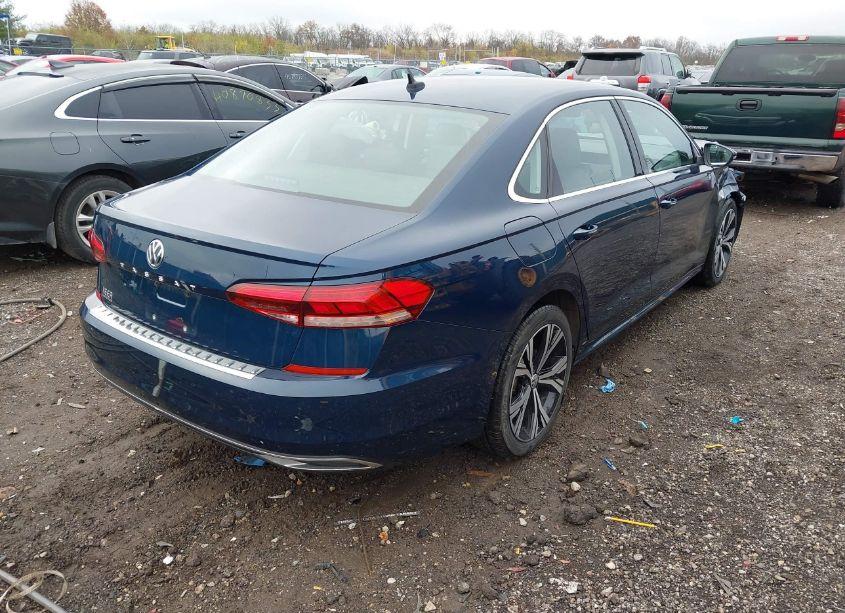 Photo 4 of 2021 Volkswagen Passat 2.0T SE (VIN 1VWSA7A35MC003033)