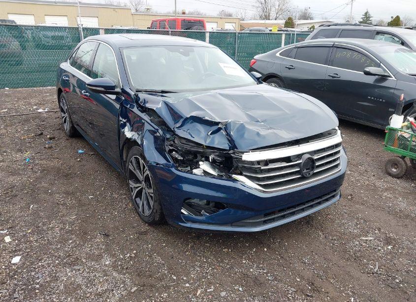 Photo 6 of 2021 Volkswagen Passat 2.0T SE (VIN 1VWSA7A35MC003033)