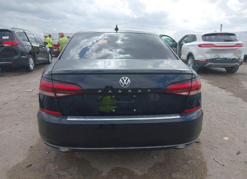 Photo 17 of 2022 Volkswagen Passat 2.0T SE (VIN 1VWSA7A35NC004653)