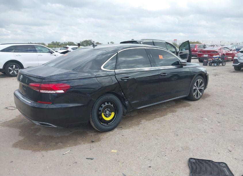 Photo 4 of 2022 Volkswagen Passat 2.0T SE (VIN 1VWSA7A35NC004653)