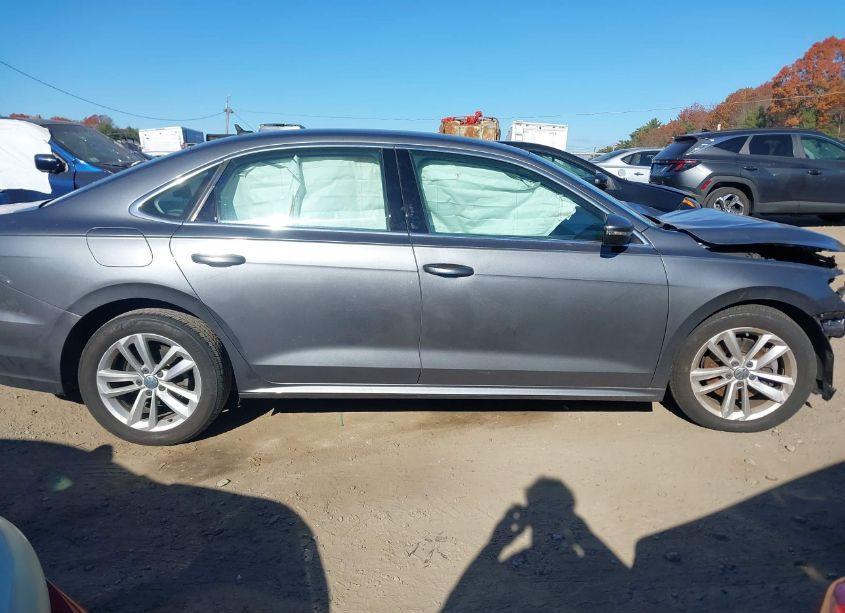 Photo 13 of 2020 Volkswagen Passat 2.0T SE (VIN 1VWSA7A36LC008756)
