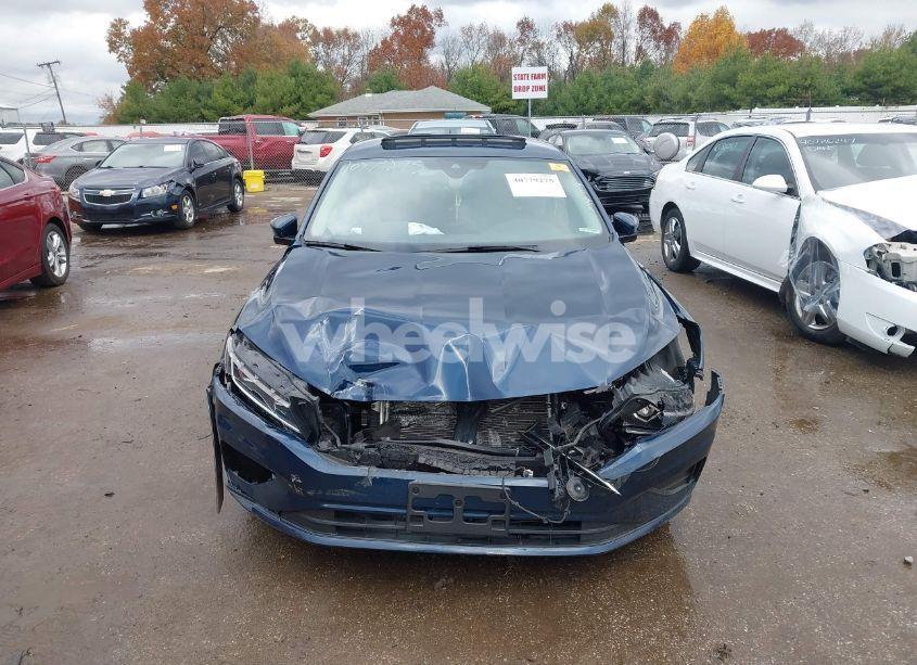 Photo 11 of 2021 Volkswagen Passat 2.0T SE (VIN 1VWSA7A36MC010508)