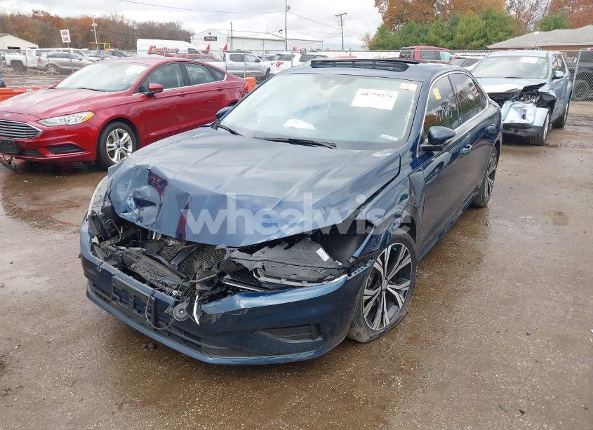 Photo 2 of 2021 Volkswagen Passat 2.0T SE (VIN 1VWSA7A36MC010508)