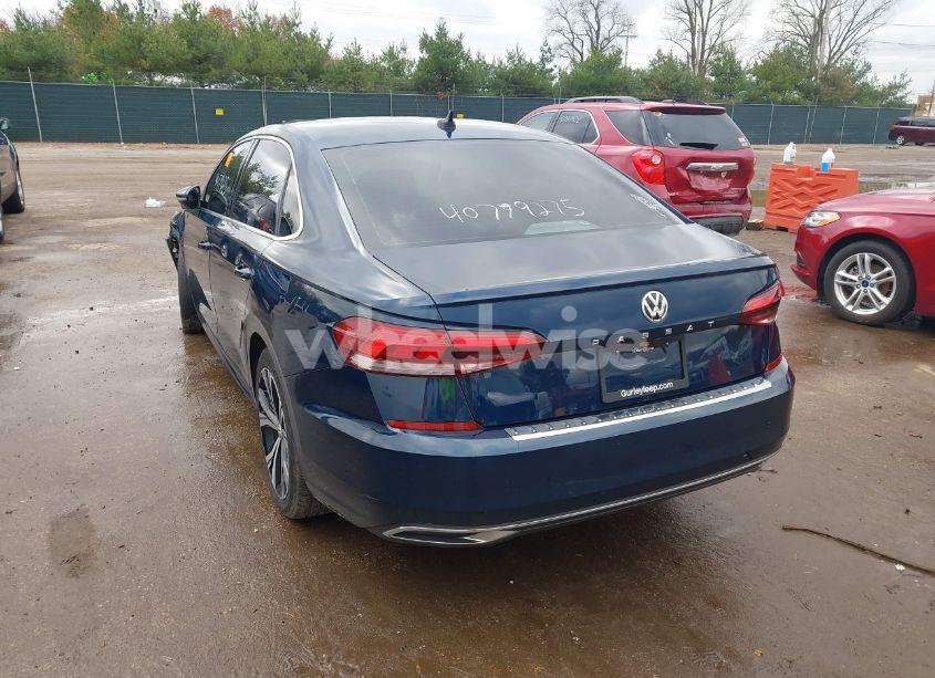 Photo 3 of 2021 Volkswagen Passat 2.0T SE (VIN 1VWSA7A36MC010508)