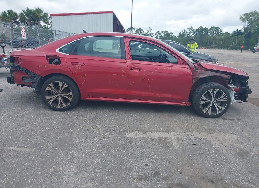 Photo 14 of 2022 Volkswagen Passat 2.0T SE (VIN 1VWSA7A36NC007349)