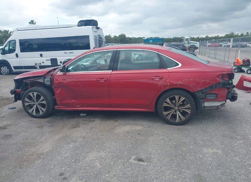 Photo 15 of 2022 Volkswagen Passat 2.0T SE (VIN 1VWSA7A36NC007349)