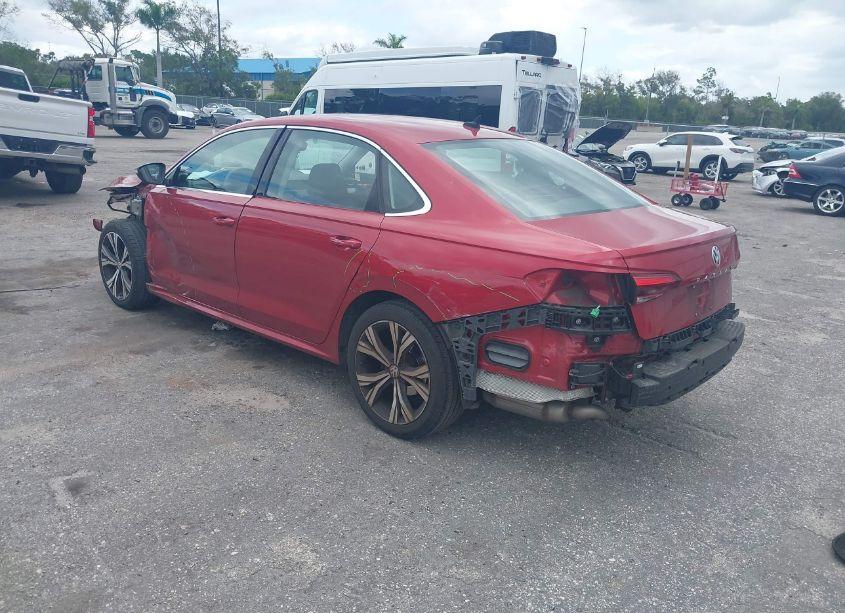 Photo 3 of 2022 Volkswagen Passat 2.0T SE (VIN 1VWSA7A36NC007349)