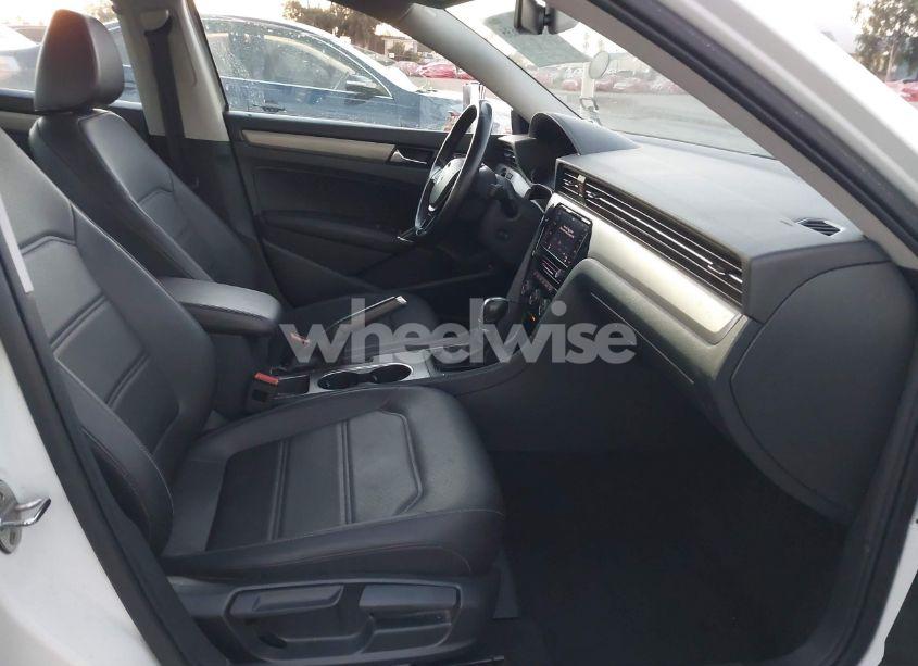 Photo 5 of 2020 Volkswagen Passat 2.0T SE (VIN 1VWSA7A37LC006658)