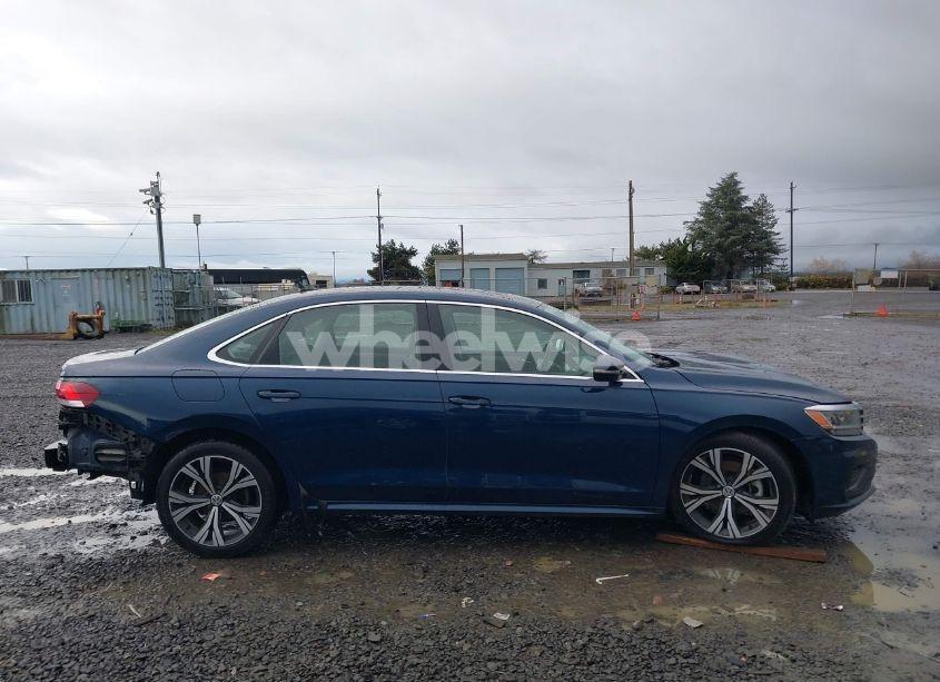 Photo 14 of 2021 Volkswagen Passat 2.0T SE (VIN 1VWSA7A37MC000442)