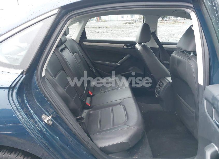 Photo 8 of 2021 Volkswagen Passat 2.0T SE (VIN 1VWSA7A37MC000442)
