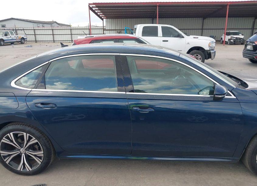 Photo 13 of 2021 Volkswagen Passat 2.0T SE (VIN 1VWSA7A37MC003678)