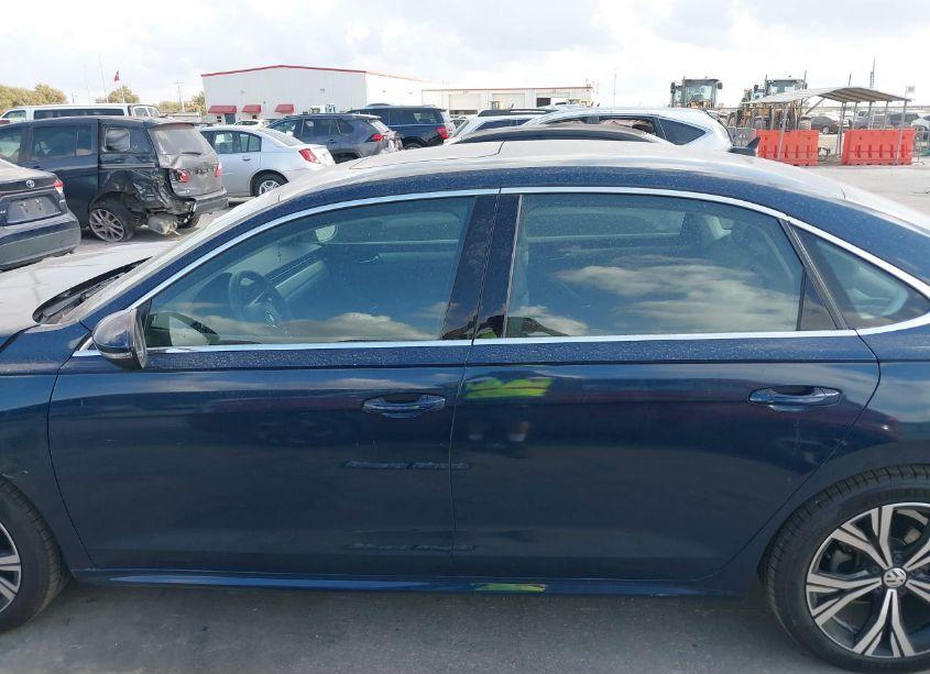 Photo 14 of 2021 Volkswagen Passat 2.0T SE (VIN 1VWSA7A37MC003678)