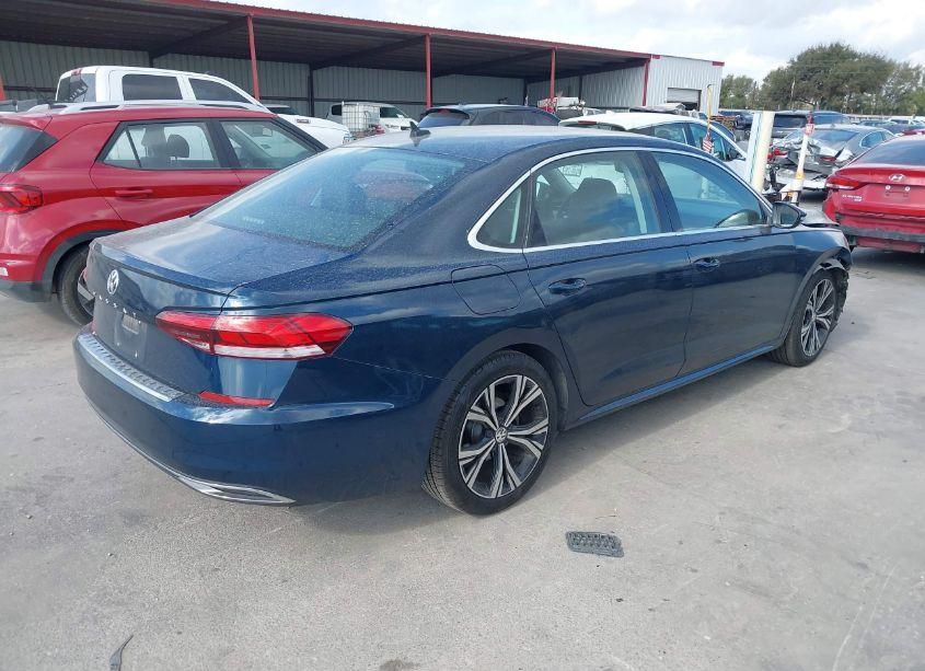 Photo 4 of 2021 Volkswagen Passat 2.0T SE (VIN 1VWSA7A37MC003678)