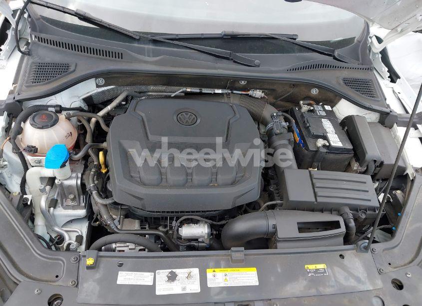 Photo 10 of 2022 Volkswagen Passat 2.0T SE (VIN 1VWSA7A37NC005397)