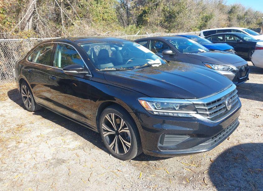 2022 Volkswagen Passat 2.0T SE (VIN 1VWSA7A38NC000242) main photo