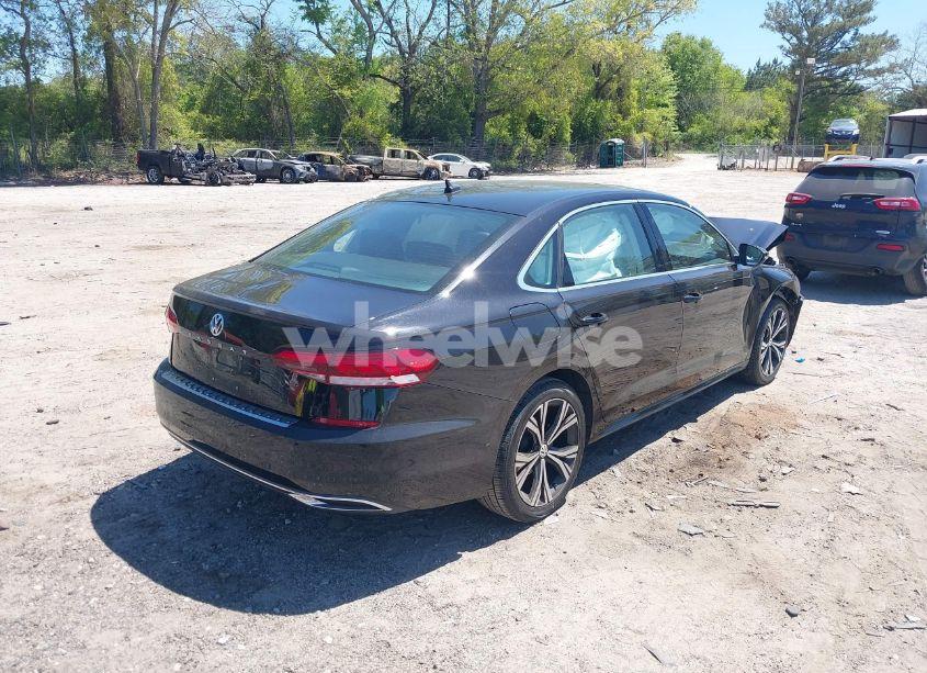 Photo 4 of 2022 Volkswagen Passat 2.0T SE (VIN 1VWSA7A38NC001715)