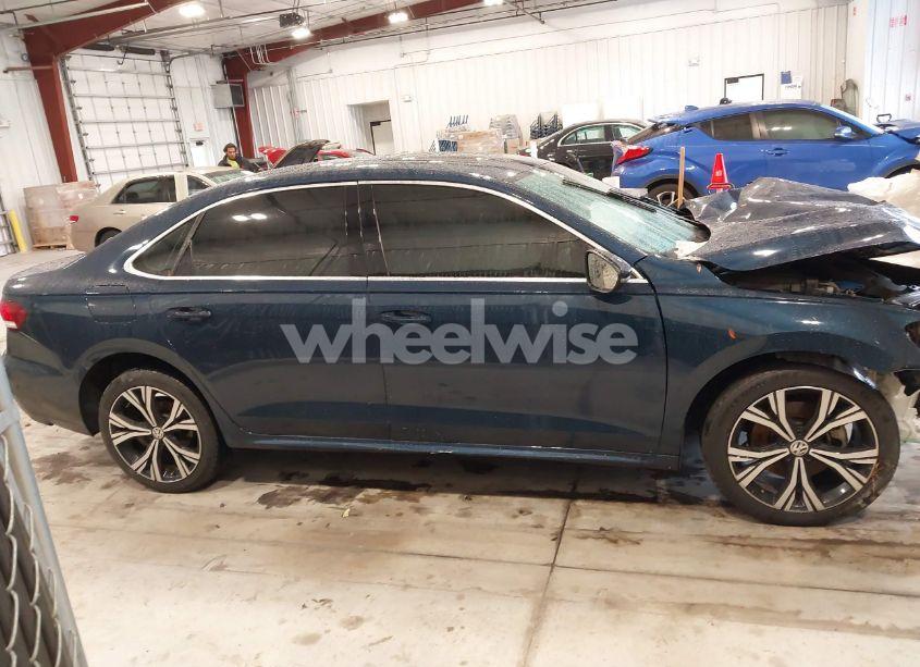 Photo 13 of 2022 Volkswagen Passat 2.0T SE (VIN 1VWSA7A38NC008955)