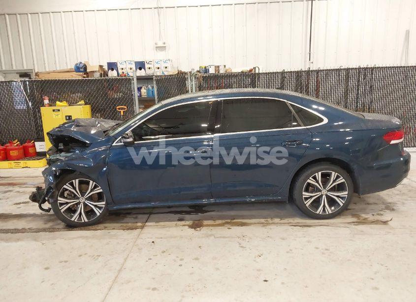 Photo 14 of 2022 Volkswagen Passat 2.0T SE (VIN 1VWSA7A38NC008955)