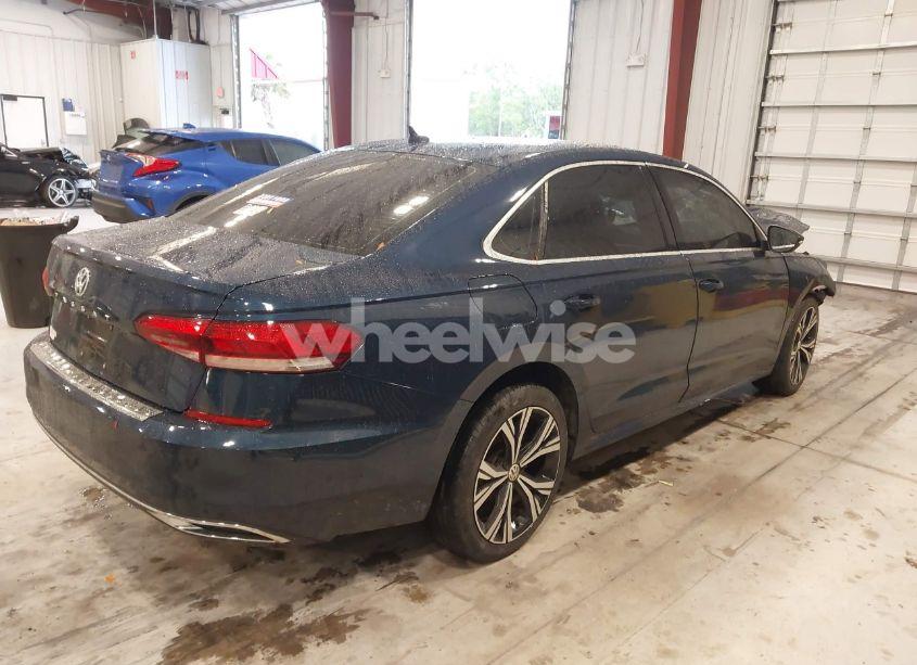Photo 4 of 2022 Volkswagen Passat 2.0T SE (VIN 1VWSA7A38NC008955)