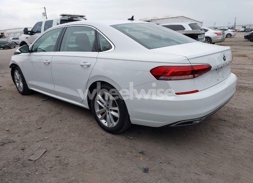 Photo 3 of 2020 Volkswagen Passat 2.0T SE (VIN 1VWSA7A39LC010727)