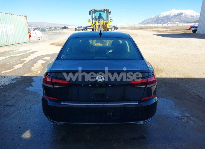 Photo 17 of 2021 Volkswagen Passat 2.0T SE (VIN 1VWSA7A39MC001172)