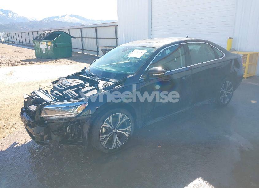 Photo 2 of 2021 Volkswagen Passat 2.0T SE (VIN 1VWSA7A39MC001172)