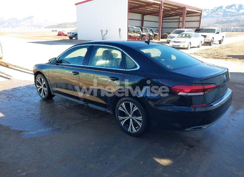 Photo 3 of 2021 Volkswagen Passat 2.0T SE (VIN 1VWSA7A39MC001172)
